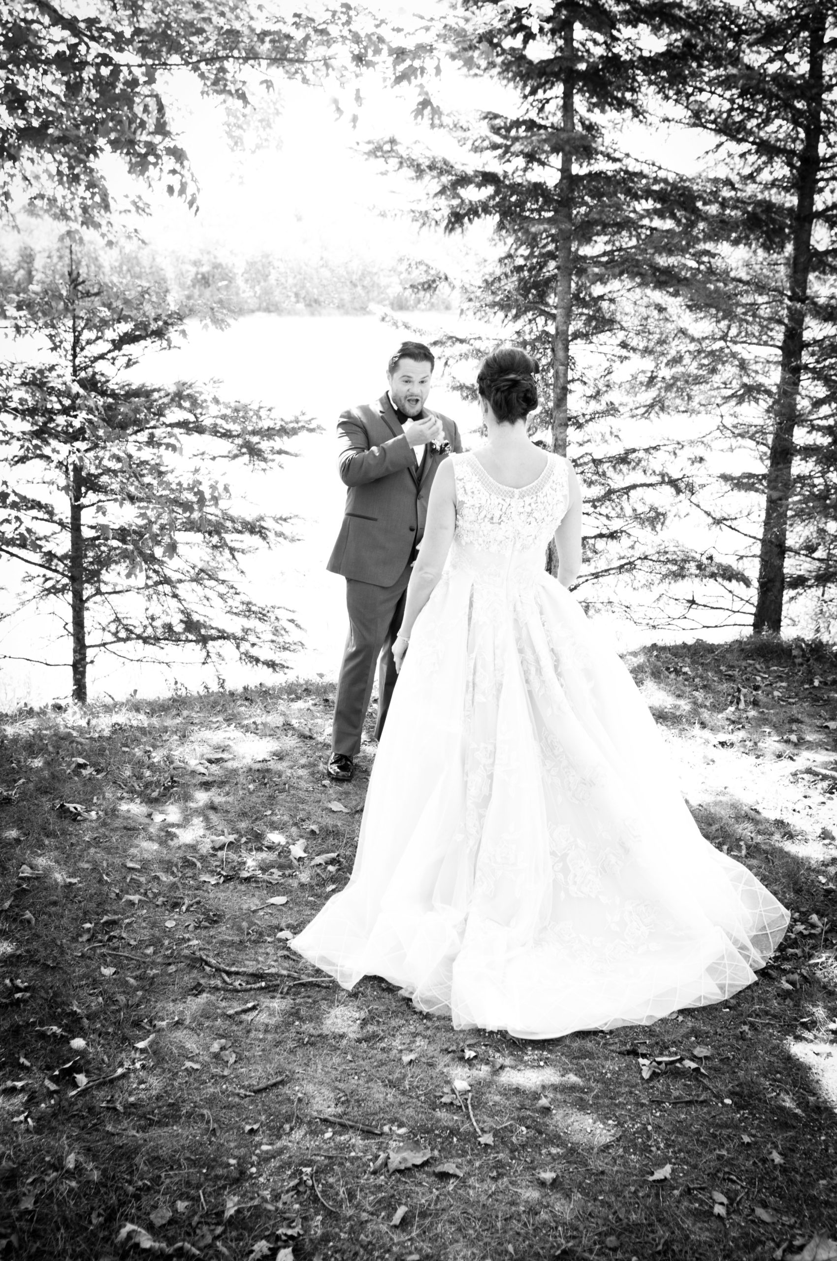 Bride and grooms first look in Minnesota